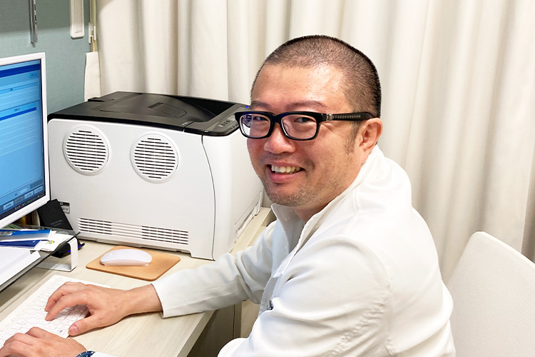 からと胃腸・内視鏡クリニック 院長 岩田　英之